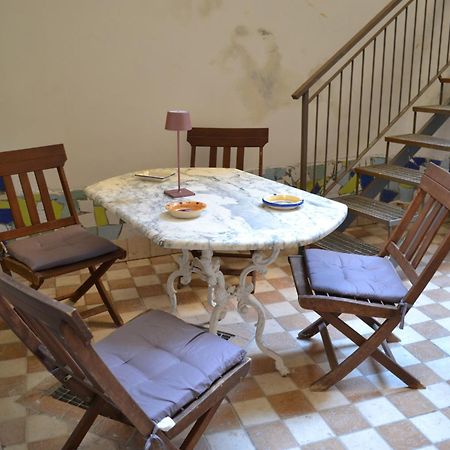 לינה וארוחת בוקר נאפולי Residenza Suor Orsola מראה חיצוני תמונה