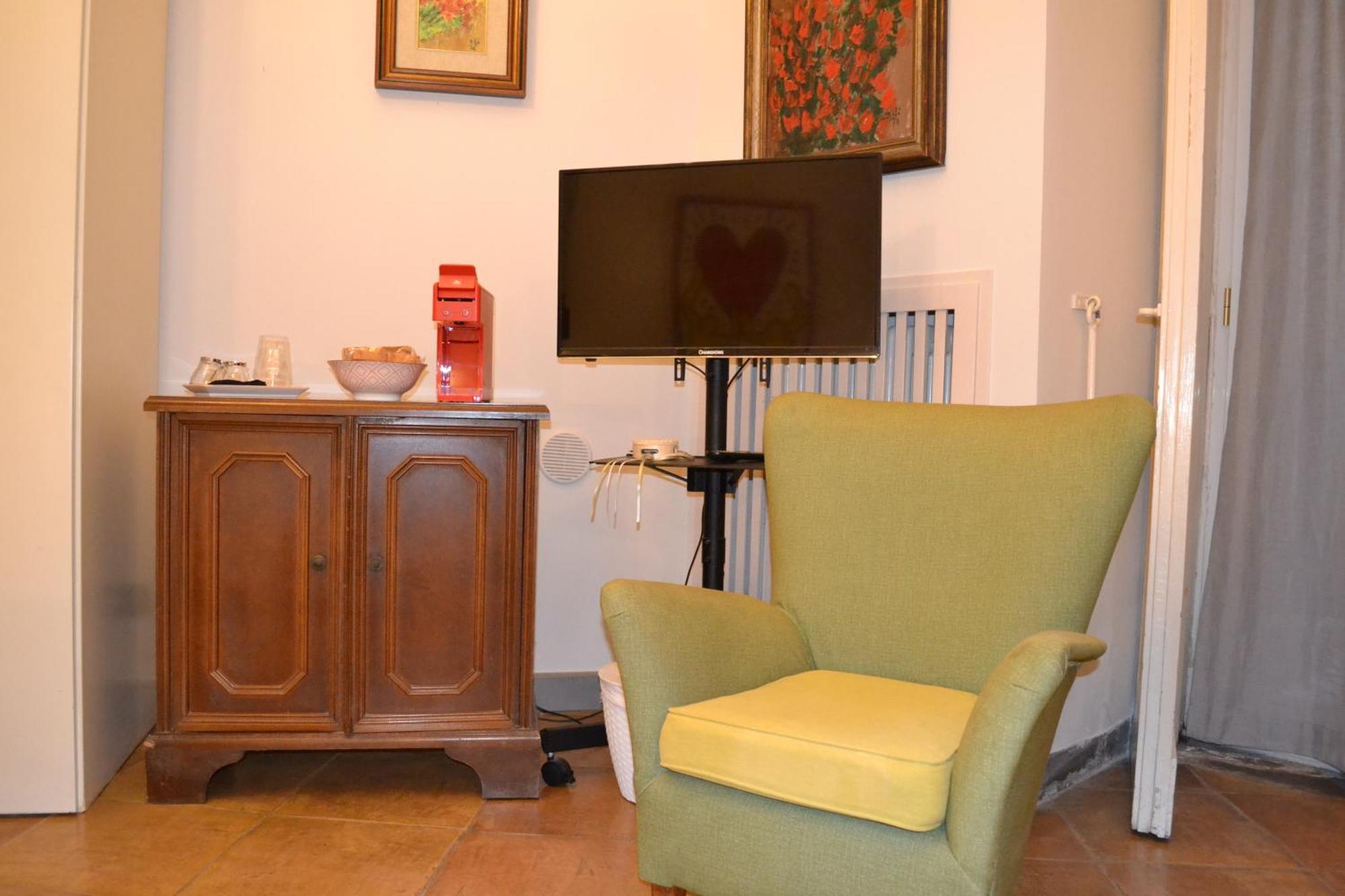 לינה וארוחת בוקר נאפולי Residenza Suor Orsola מראה חיצוני תמונה