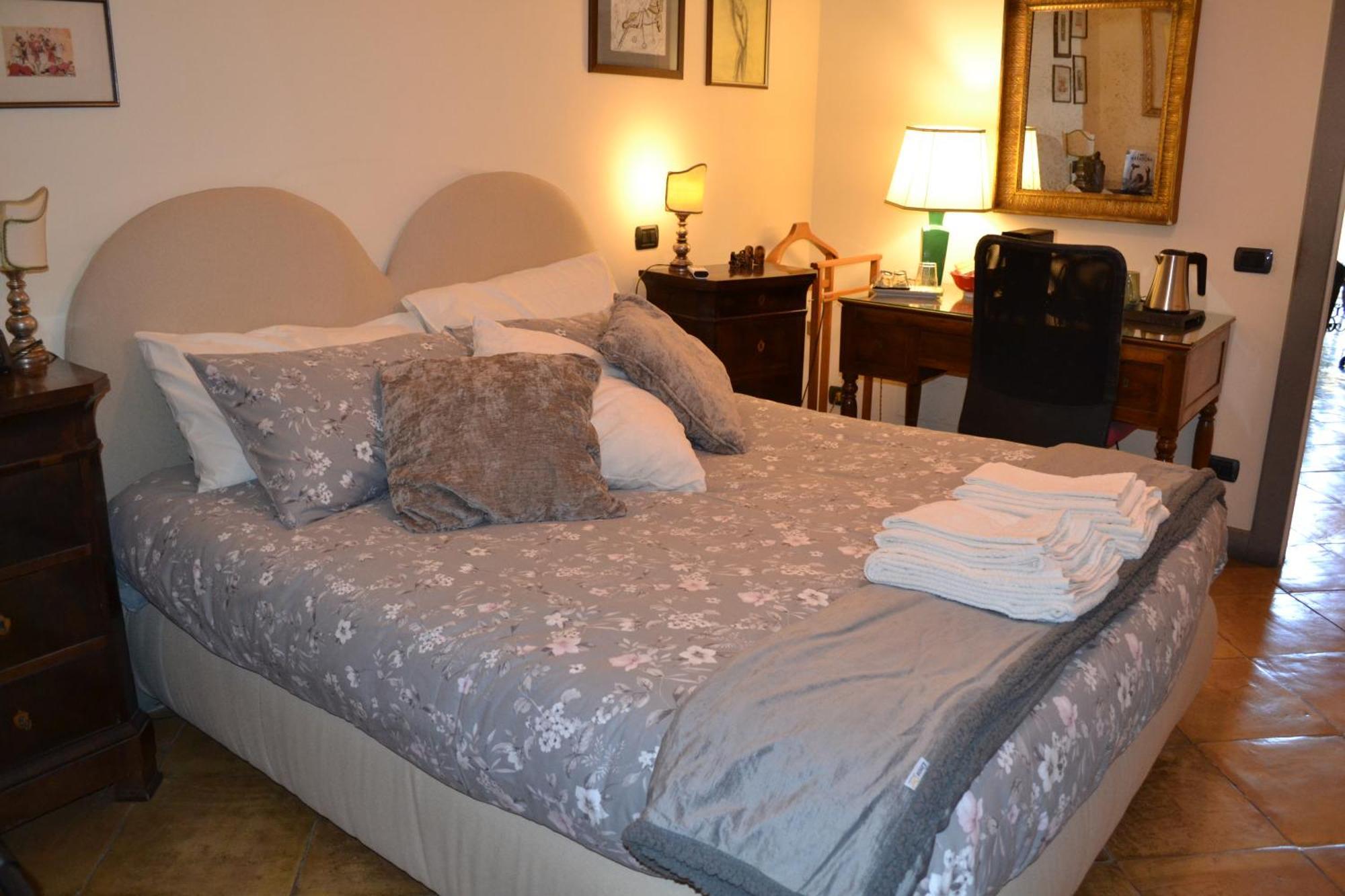 לינה וארוחת בוקר נאפולי Residenza Suor Orsola מראה חיצוני תמונה